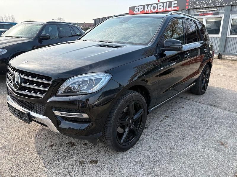 Gebraucht Mercedes ML350 258 PS (189 kW) 2013 Schwarz SUV