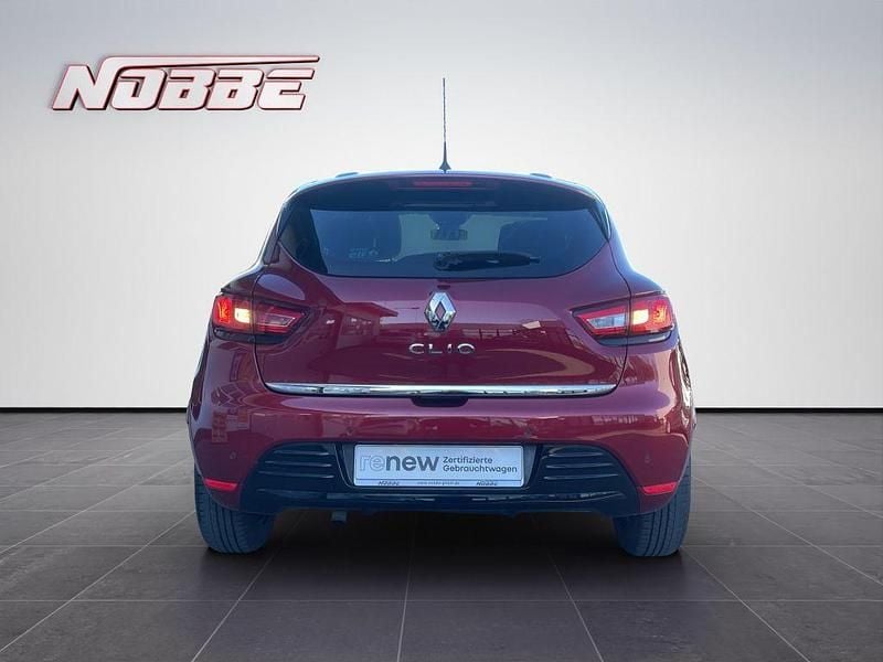Gebraucht Renault Clio IV LIMITED 90 PS (66 kW) 2018 Intenserot metallic Kleinwagen