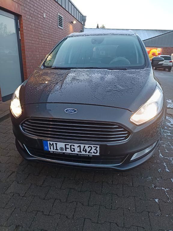 Gebraucht Ford Galaxy Titanium 150 PS (110 kW) 2019 Grau Van / Kleinbus