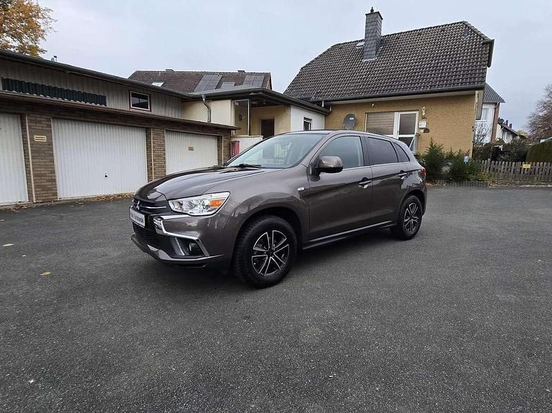 Gebraucht Mitsubishi ASX Edition 117 PS (86 kW) 2017 Granitbraun (m) SUV