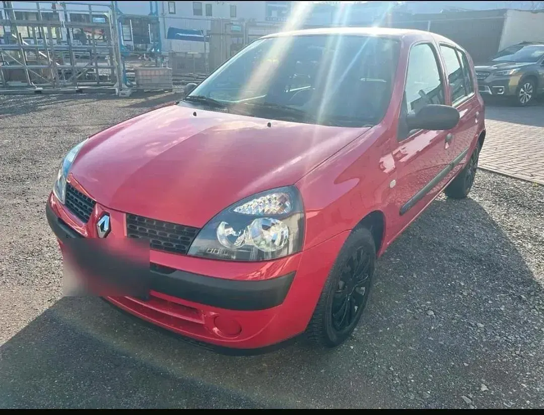 Gebraucht Renault Clio II 58 PS (42 kW) 2003 Rot Kleinwagen