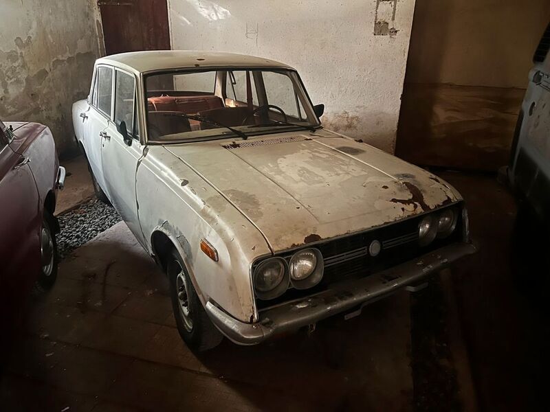 Weiß Gebraucht 1970 Toyota Corona | 1.990 € - Bild 1/4