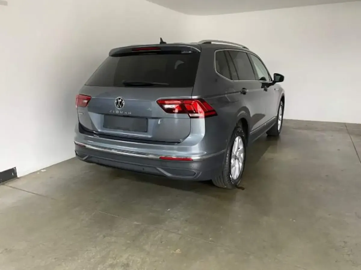 Gebraucht VW Tiguan Allspace Life 150 PS (110 kW) 2024 SUV