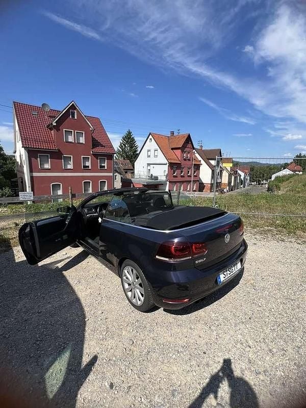 Gebraucht VW Golf Cabriolet Basis 160 PS (117 kW) 2012 Violett Cabrio