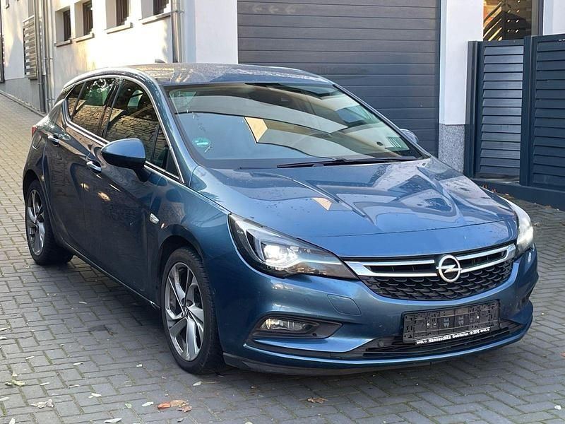 Schwarz Gebraucht 2016 Opel Astra Limousine | 4.750 € (Superpreis) - Bild 1/4