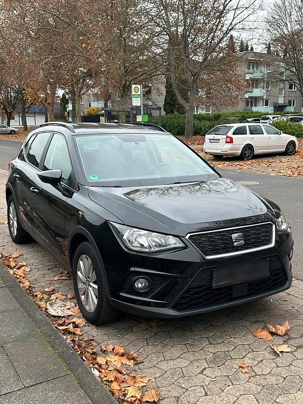 Schwarz Gebraucht 2018 Seat Arona SUV | 8.950 € (Guter Preis) - Bild 1/4