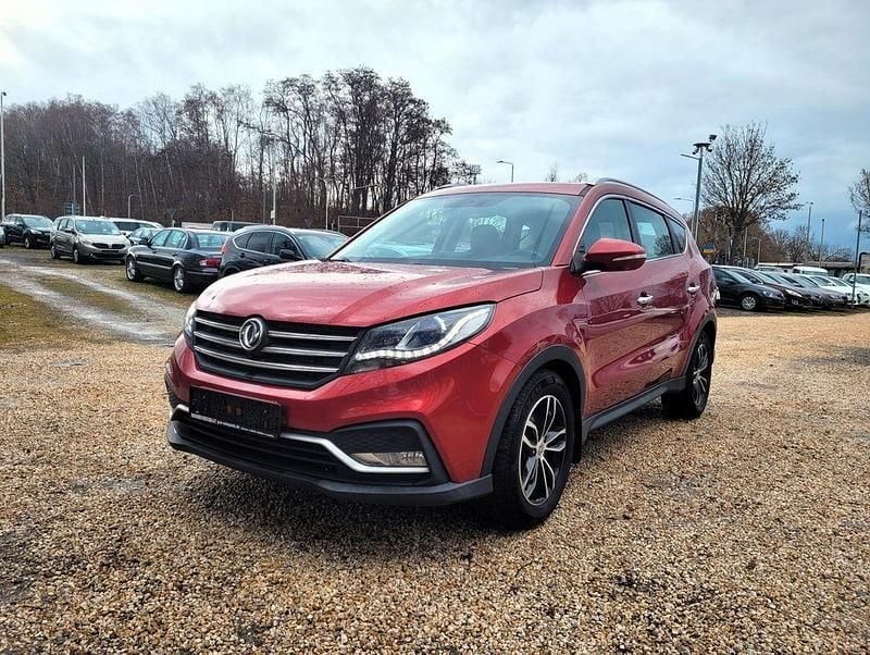 Gebraucht DFSK Glory 580 145 PS (106 kW) 2019 Rot SUV