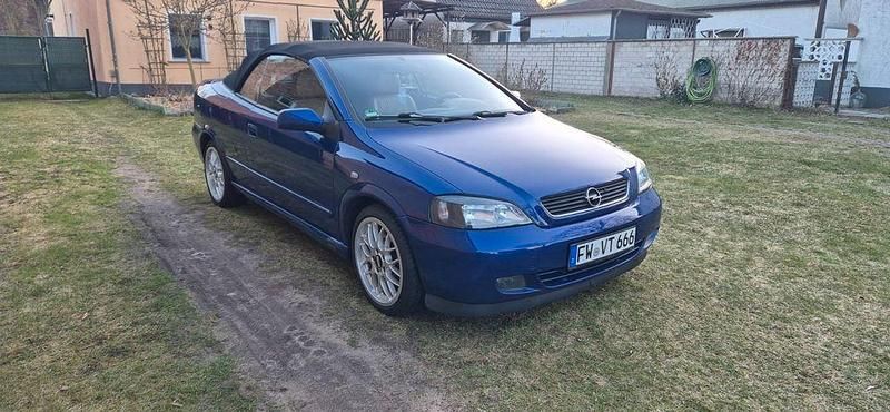 Gebraucht Opel Astra Cabriolet Edition 125 PS (91 kW) 2003 Blau Cabrio