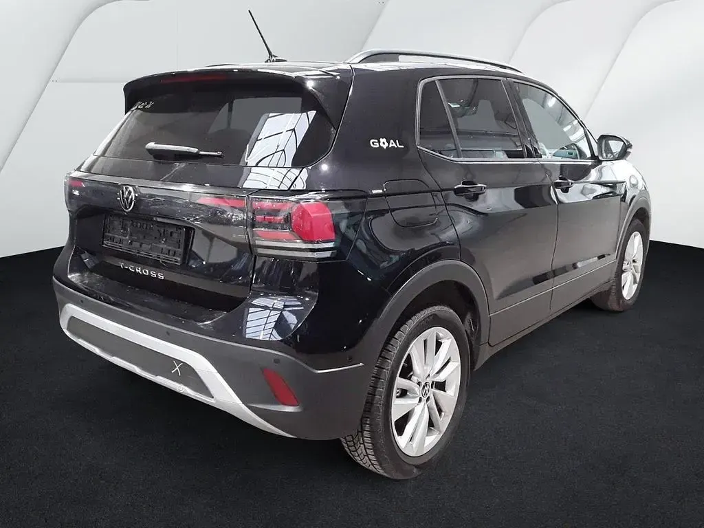 Gebraucht VW T-Cross Life 116 PS (85 kW) 2025 Deep black perleffekt SUV