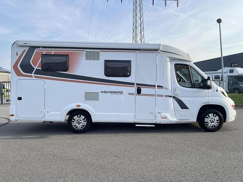 Gebraucht Weinsberg CaraCompact 131 PS (96 kW) 2017 Weiß Van