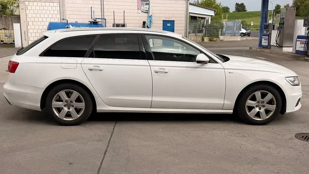 Używany Audi A6 Ambiente 245 KM (180 kW) 2012 Biały Kombi