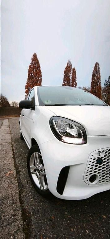 Gebraucht Smart ForFour Electric Drive 60 kW (82 PS) 2021 Weiß Limousine