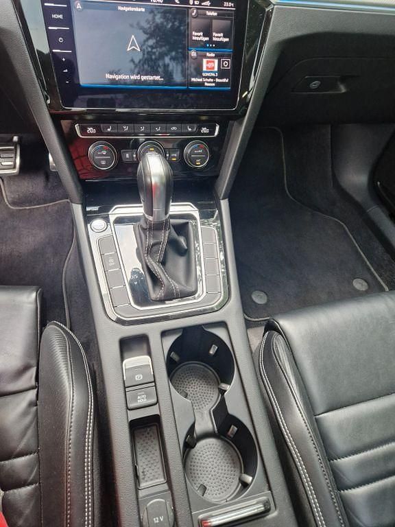 Gebraucht VW Passat Highline 150 PS (110 kW) 2018 Grau Kombi