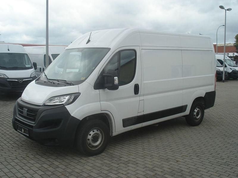 Colore esterno (weiss (pastell Gebraucht 2022 Fiat Ducato Van | 18.981 € (Superpreis) - Bild 1/4