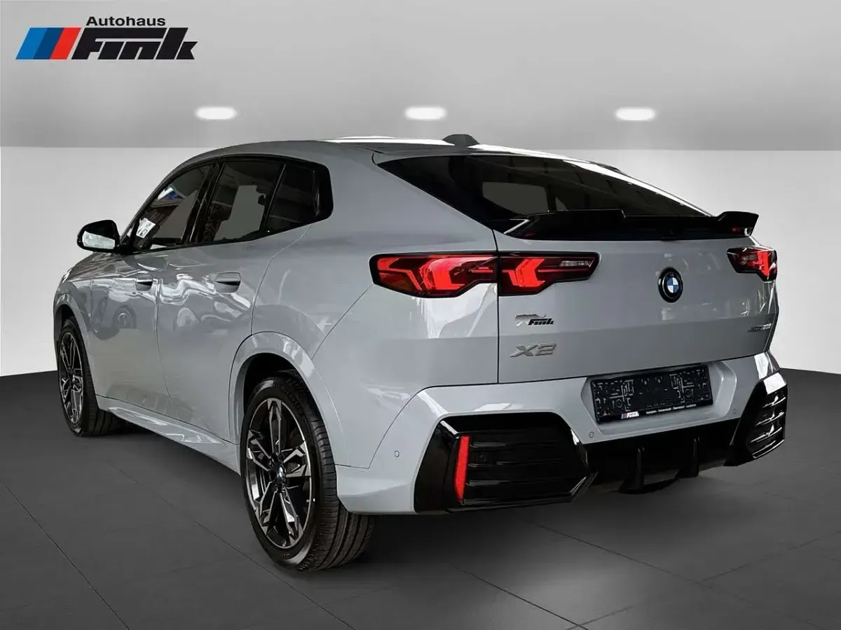 Gebraucht BMW X2 M Sport 163 PS (119 kW) 2025 Brooklyn grau SUV