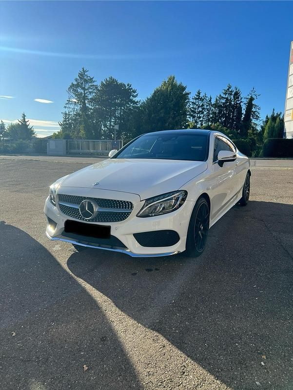Weiß Gebraucht 2016 Mercedes C250 Coupé | 25.499 € (Etwas zu teuer) - Bild 1/4