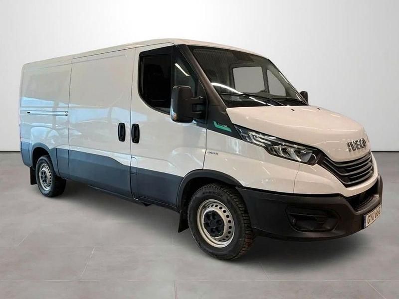 Occasion Iveco Daily 116 ch (85 kW) 2022 Blanc Monospace