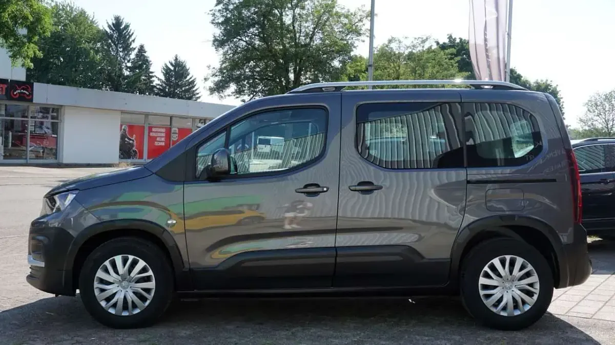 Gebraucht Peugeot Rifter Active 110 PS (80 kW) 2019 Grau Van / Kleinbus