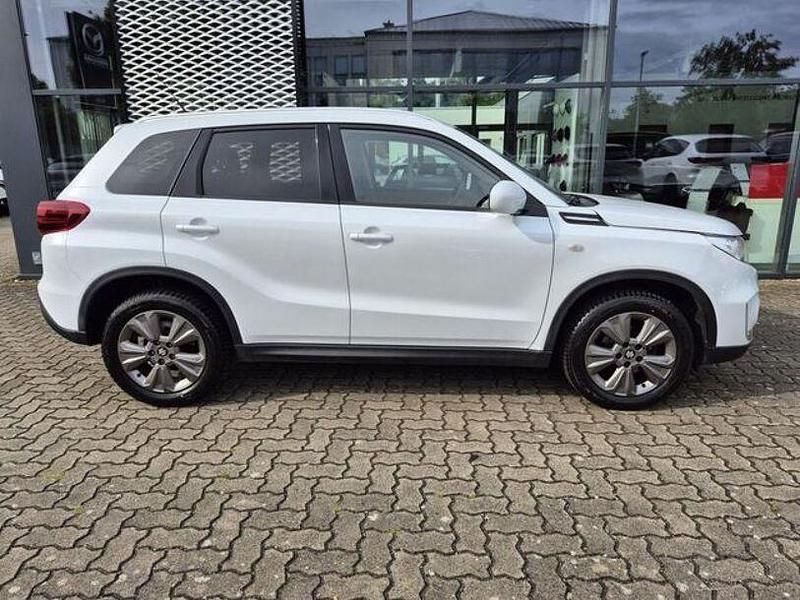 Gebraucht Suzuki Vitara Comfort 140 PS (102 kW) 2019 Weiß SUV