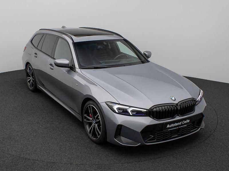 Gebraucht BMW 330 M Sport 286 PS (210 kW) 2023 Skyscarper grauc4wschwarz Limousine