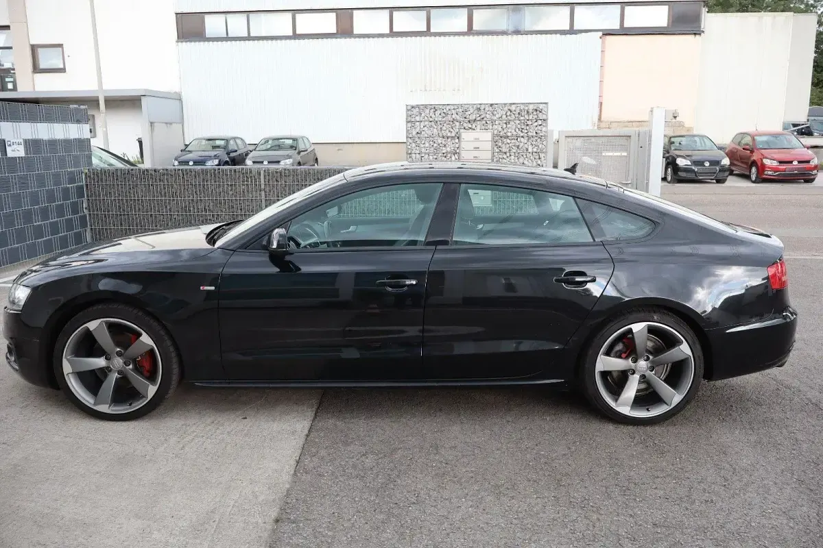Gebraucht Audi A5 Ambiente 211 PS (155 kW) 2011 Schwarz Coupé