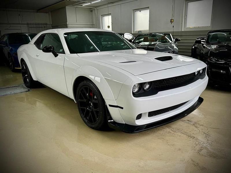 Weiß Gebraucht 2022 Dodge Challenger Coupé | 36.991 € (Etwas zu teuer) - Bild 1/4