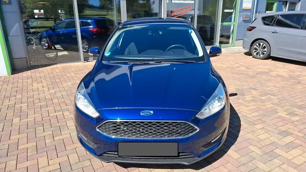 Gebraucht Ford Focus Business Edition 125 PS (91 kW) 2016 Blau Limousine