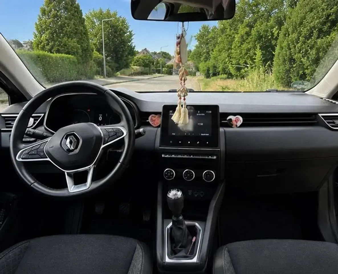 Gebraucht Renault Clio V 91 PS (66 kW) 2021 Grau Limousine