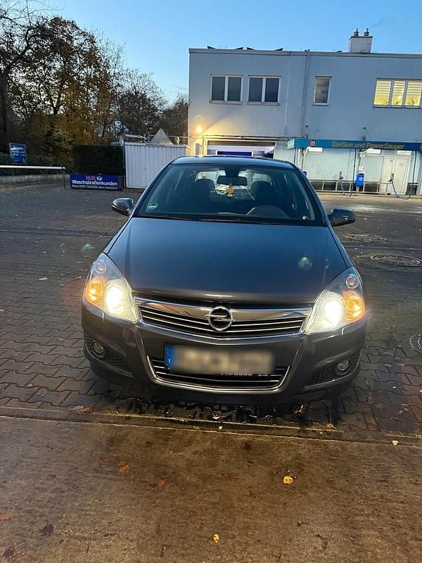 Gebraucht Opel Astra 115 PS (84 kW) 2008 Blau Kleinwagen