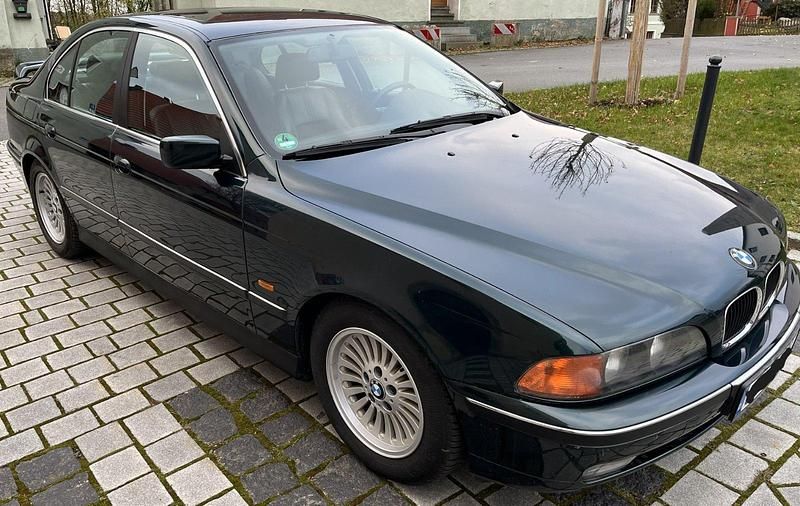 Gebraucht BMW 520 150 PS (110 kW) 1997 Grün Limousine