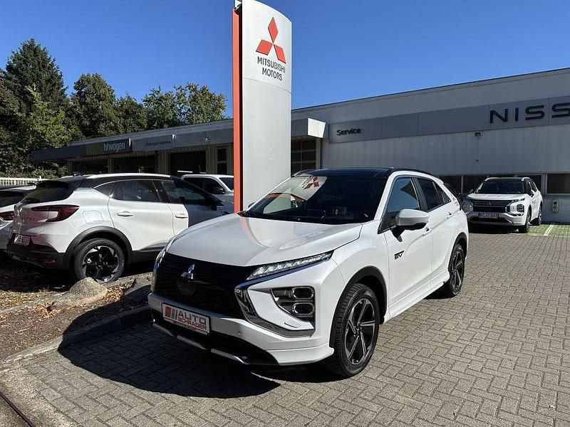 Weiß Gebraucht 2021 Mitsubishi Eclipse Cross Top SUV | 23.480 € (Fairer Preis) - Bild 1/4