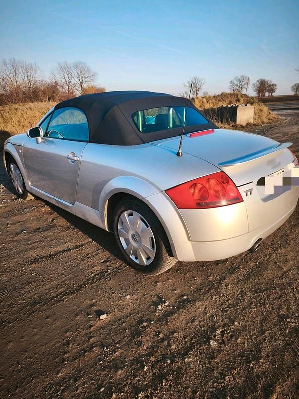 Gebraucht Audi TT Roadster 179 PS (131 kW) 2000 Silber Cabrio