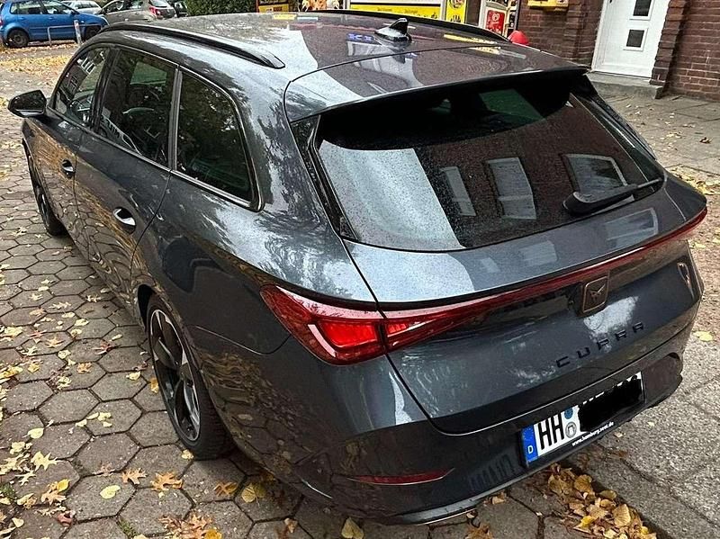 Gebraucht Cupra Leon 150 PS (110 kW) 2023 Blau Kombi