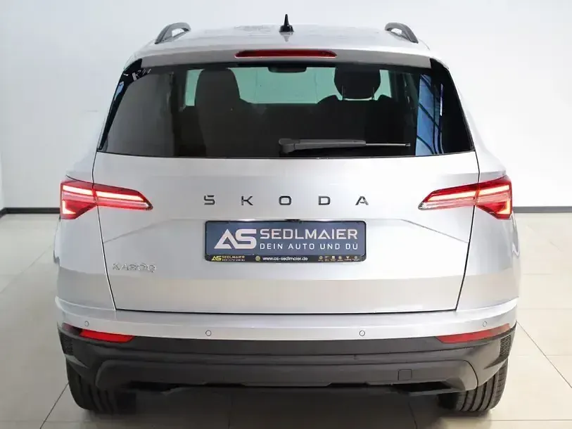 Gebraucht Skoda Karoq Tour 150 PS (110 kW) 2025 Brillantsilber SUV