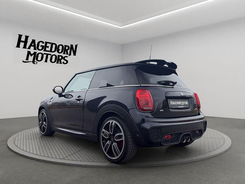 Używany Mini John Cooper Works 231 KM (169 kW) 2022 Czarny Hatchback