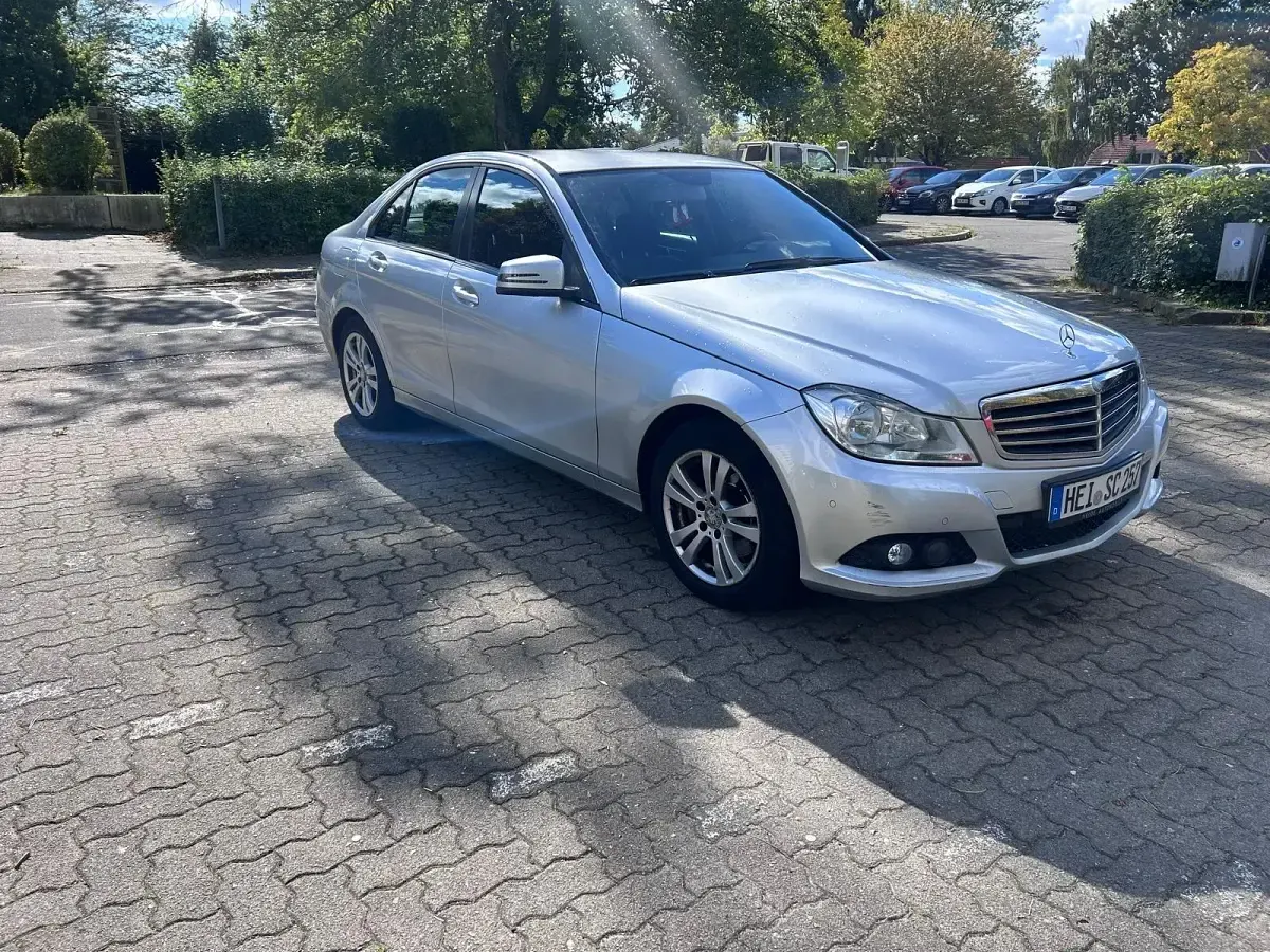 Gebraucht Mercedes C220 170 PS (125 kW) 2013 Silber Limousine