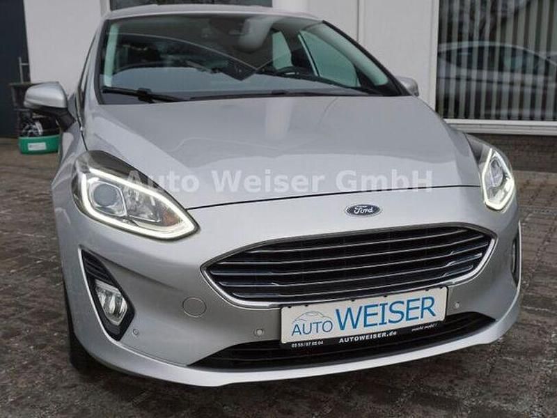 Gebraucht Ford Fiesta 110 PS (80 kW) 2018 Grau Kleinwagen