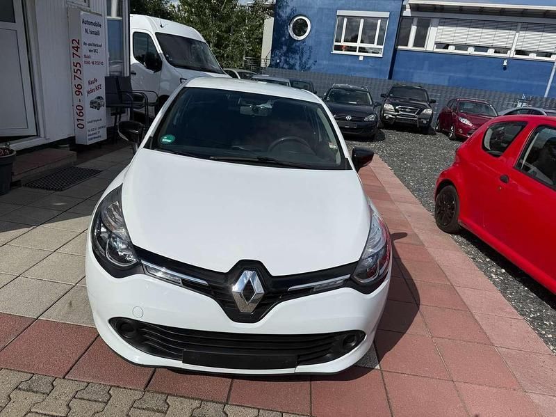 Weiß Gebraucht 2015 Renault Clio IV Dynamique Kleinwagen | 5.900 € (Fairer Preis) - Bild 1/4