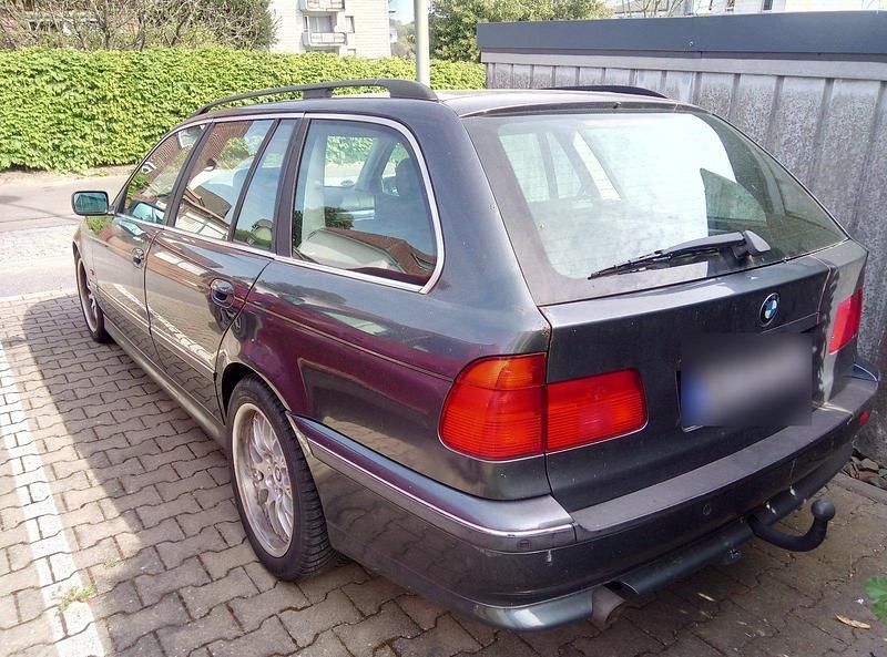 Second-hand BMW 523 170 CP (125 kW) 2000 Gri Break