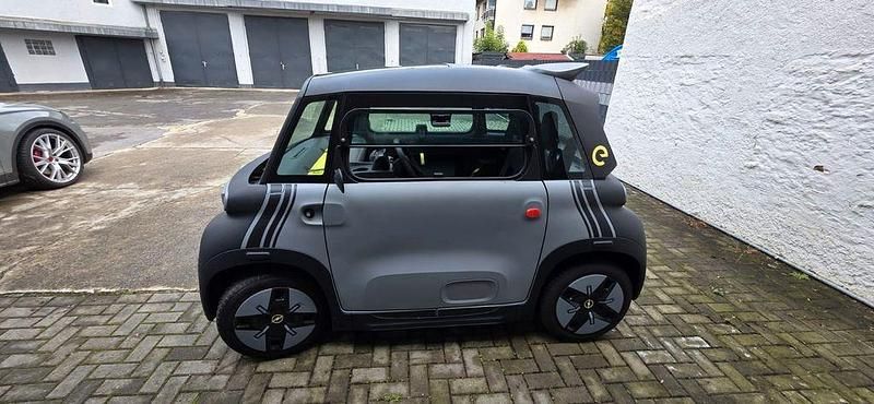 Grau Gebraucht 2022 Opel Rocks-e Rocks Kleinwagen | 8.000 € - Bild 1/4