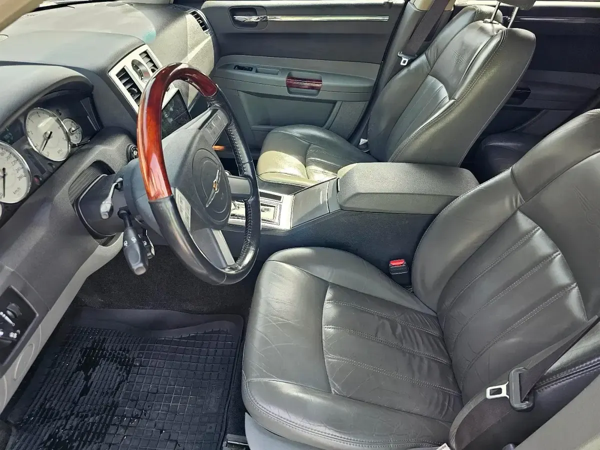 Gebraucht Chrysler 300C Touring 249 PS (183 kW) 2008 Silber Kombi