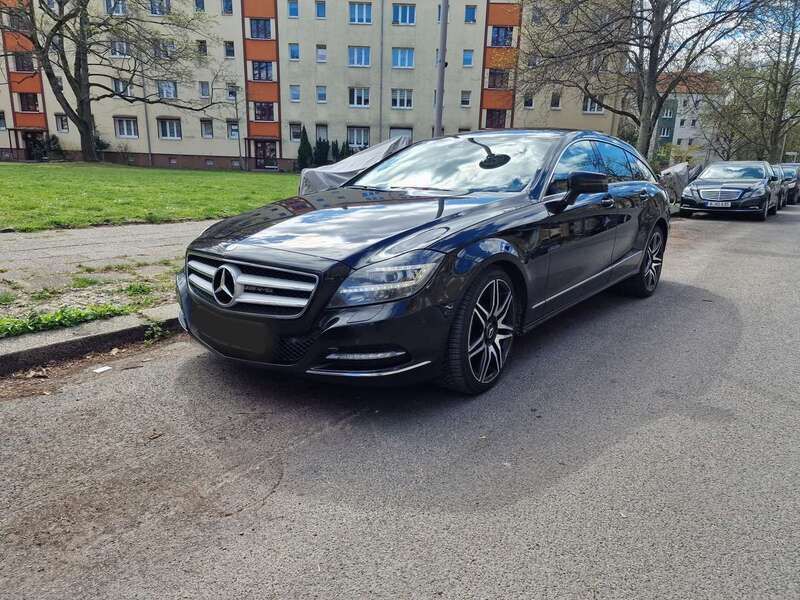 Schwarz Gebraucht 2014 Mercedes CLS350 Shooting Brake Kombi | 12.777 € (Guter Preis) - Bild 1/4