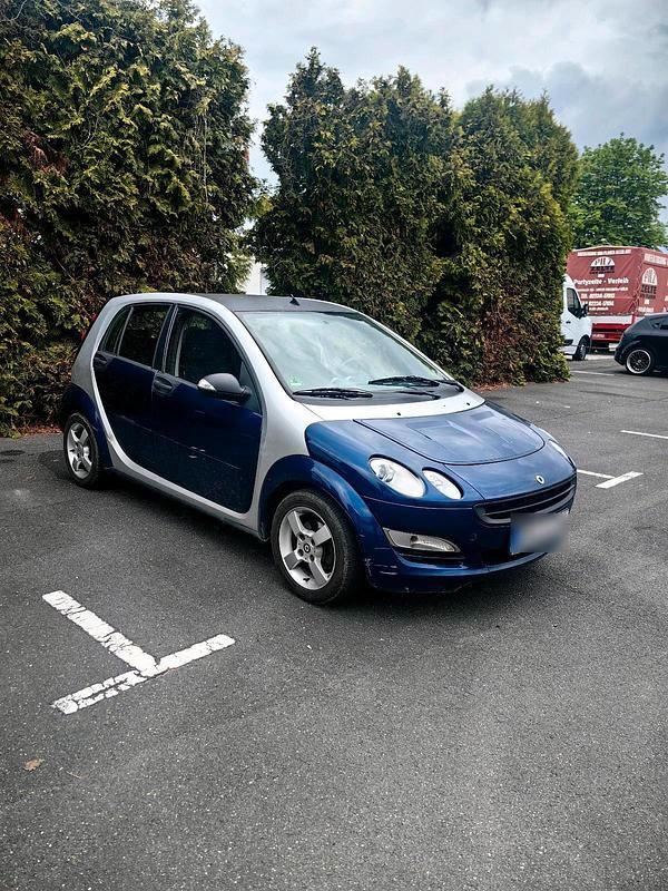 Usata Smart ForFour 75 CV (55 kW) 2005 Blu Utilitaria