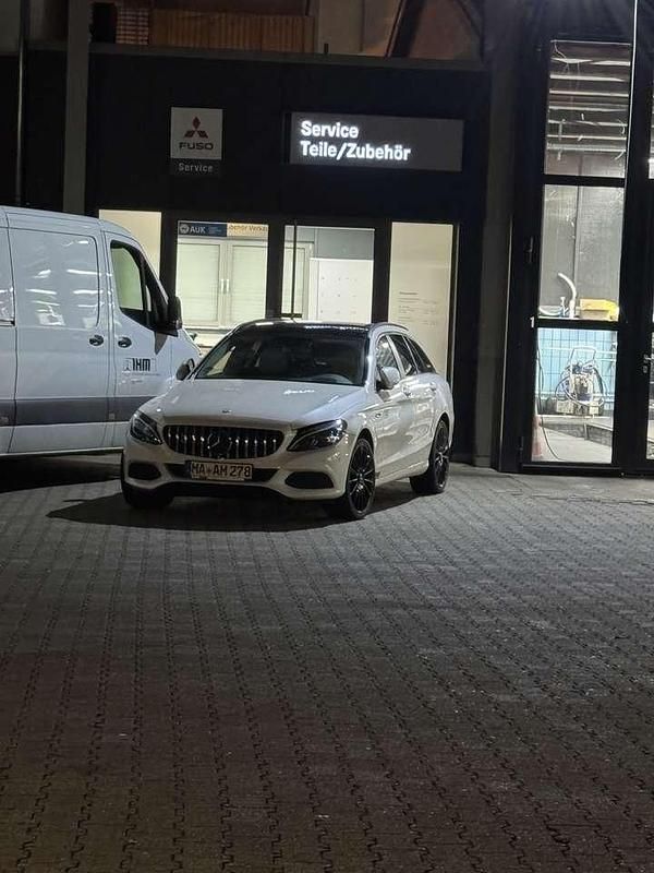 Gebraucht Mercedes C220 170 PS (125 kW) 2016 Weiß Kombi