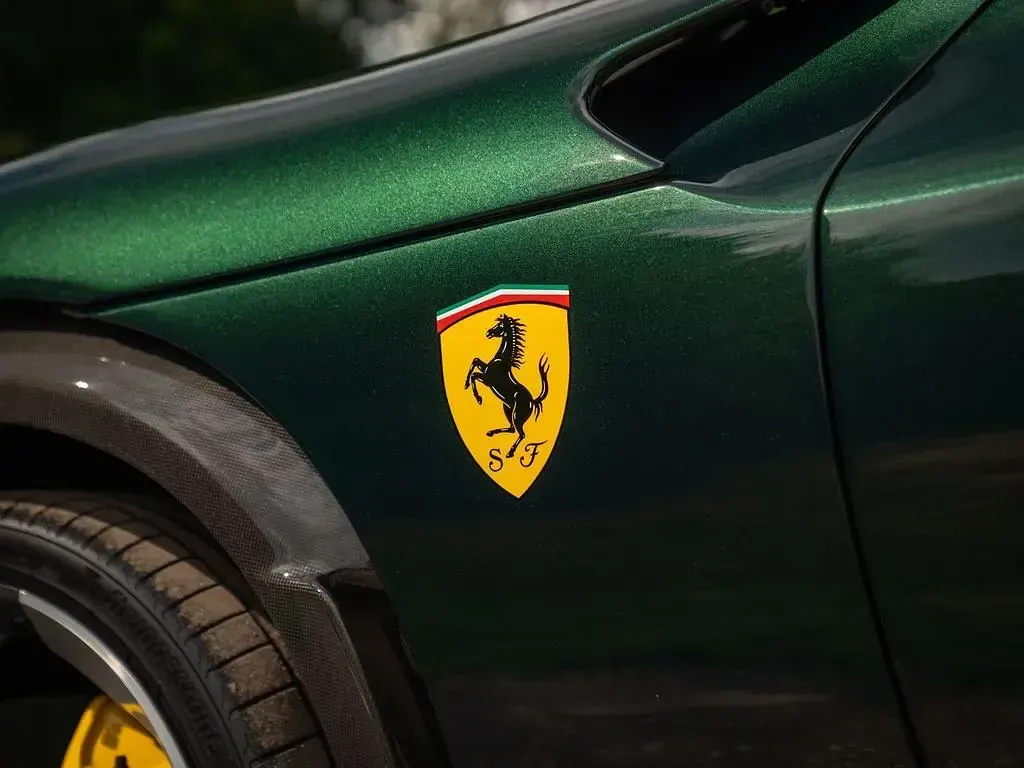 Gebraucht Ferrari Purosangue 725 PS (533 kW) 2025 Grün SUV