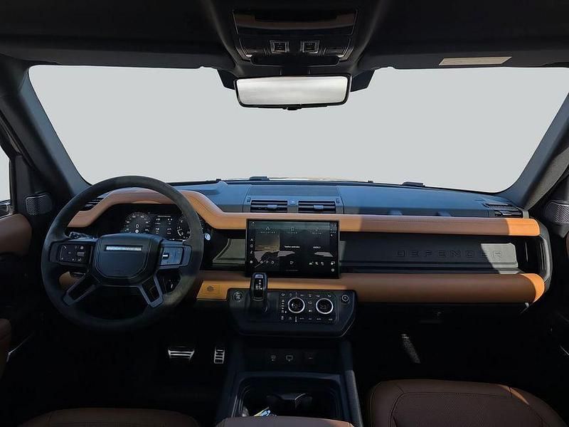 Gebraucht Land Rover Defender Carpathian Edition 532 PS (391 kW) 2024 Grau SUV