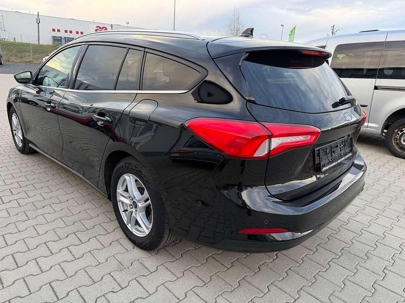 Second-hand Ford Focus 120 CP (88 kW) 2020 Negru Break