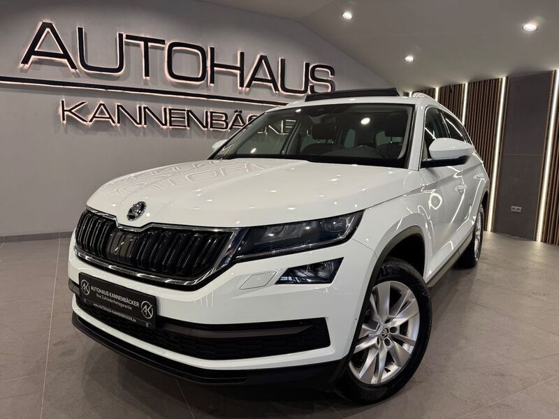 Weiß Gebraucht 2018 Skoda Kodiaq Style SUV | 23.990 € (Fairer Preis) - Bild 1/4