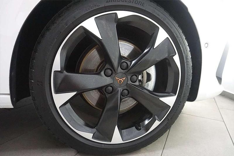 Gebraucht Cupra Leon 150 PS (110 kW) 2024 Candy Kombi