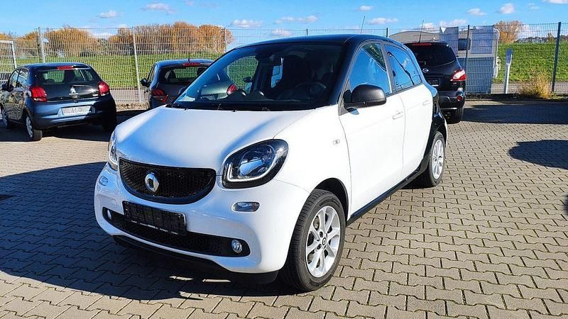 Gebraucht Smart ForFour 90 PS (66 kW) 2018 Schwarz Kleinwagen